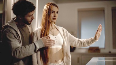 Perfectly timed robbery's Cam show and profile